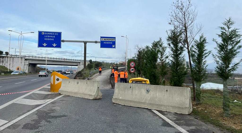Hapet per qarkullimin e automjeteve rruga e re per ne Rinas